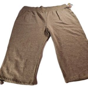 HANES GREY PLUS SIZE GREY CAPRI SWEATS Size XXL. Brand New!